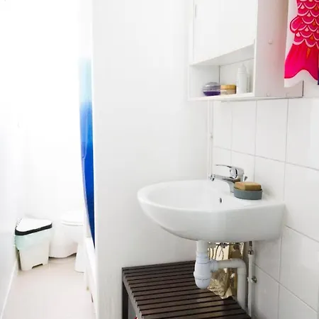 Apartamento Beautiful Close To Buttes-chaumont *